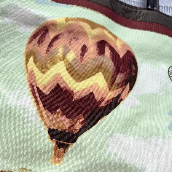 Novelty Brown Handbag with Hot Air Balloon Design - Picture 7 of 13